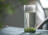 中國茶葉的三大類： 綠茶、紅茶、烏龍茶