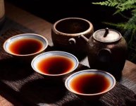 普洱生茶是當年的好還是陳年的好？